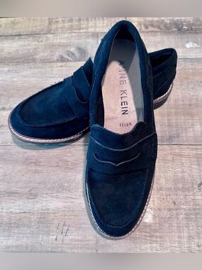 Anne Klein black Everly loafer